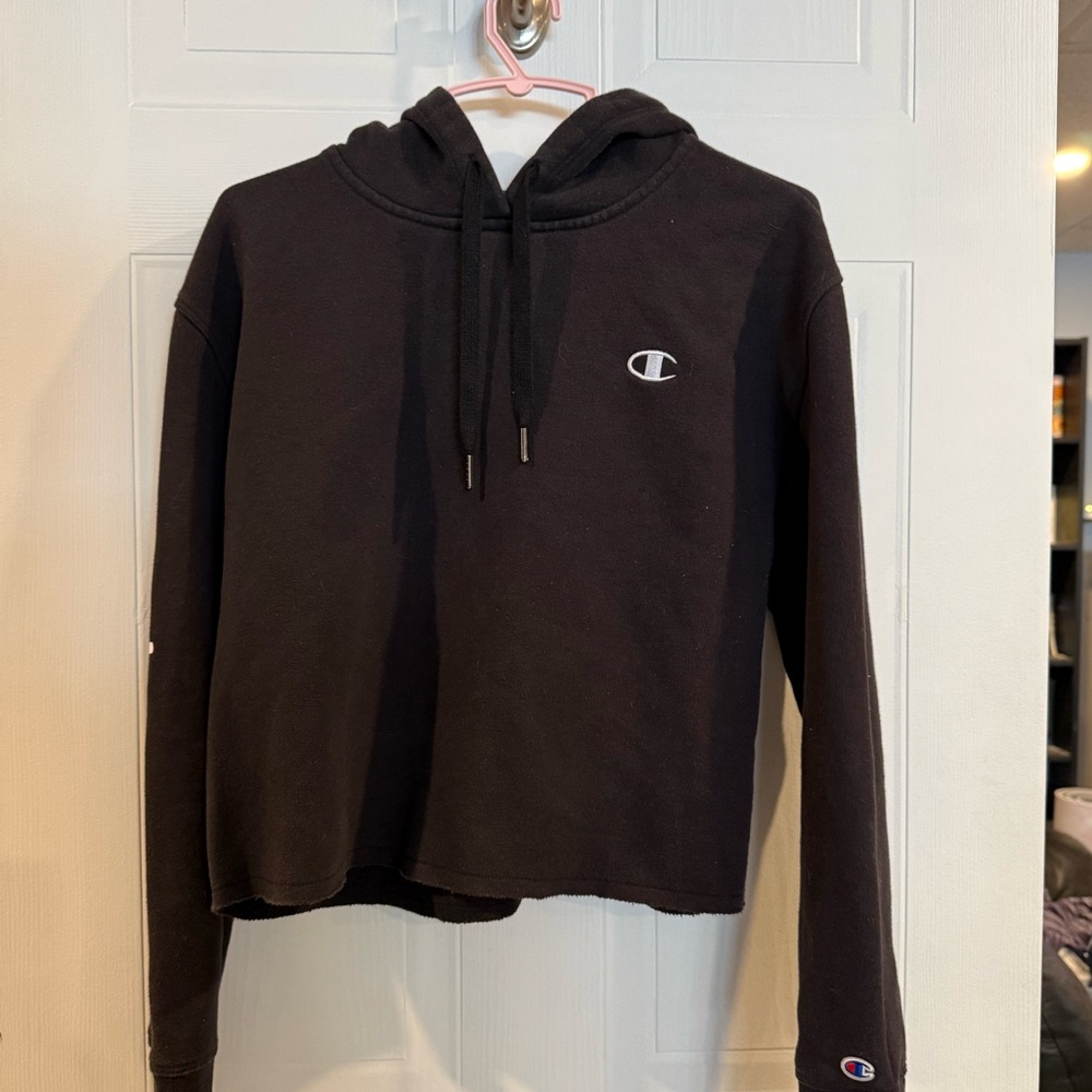 Champion Women's Black Hoodie Sweater